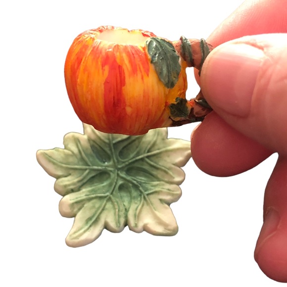 Great Pumpkin Miniature Tea Set - Picture 6 of 8